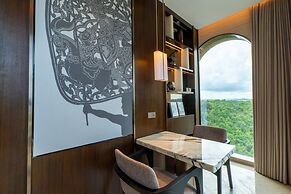 Arjuna Solitaire Hotel