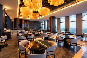 Arjuna Solitaire Hotel