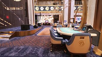 Arjuna Solitaire Hotel
