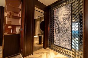 Arjuna Solitaire Hotel