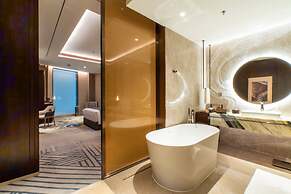 Arjuna Solitaire Hotel