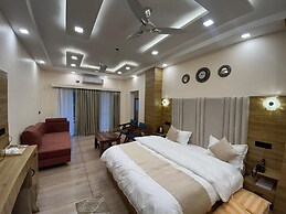 Peepal Hotel And Restaurant