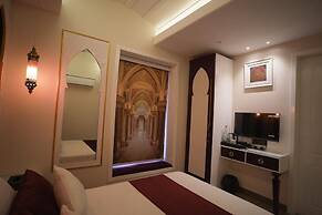 Atola Outhouse Resort