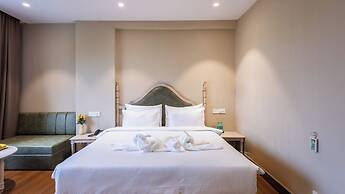 Pallacia A Luxury Hotel