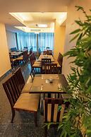 Nile Suites Plaza Apartments