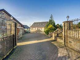 Sleeps 10 - Hot tub - Pool Table - Play Park
