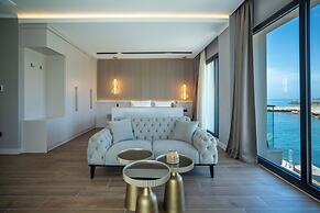 Shayna Beach Club