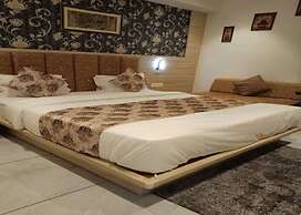 Hotel Nilkanth motera