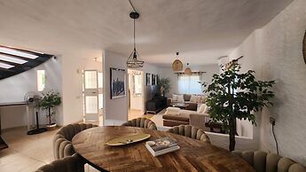 Ibiza Sunshine Hideaway