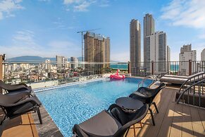 Amber Bay Hotel & Suites Da Nang