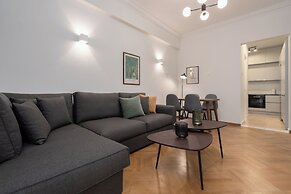 Modern apartment near Lycabettus hill with balcony
