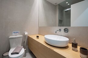 Modern apartment near Lycabettus hill with balcony