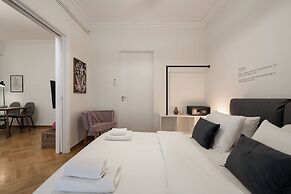 Modern apartment near Lycabettus hill with balcony