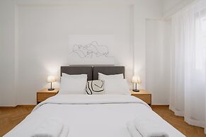 Modern apartment near Lycabettus hill with balcony