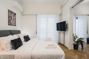 Modern apartment near Lycabettus hill with balcony