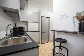 Modern apartment near Lycabettus hill with balcony