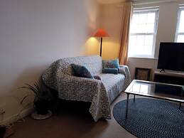 Tranquil Retreat in Ely City Center