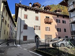 063 Bilocale Carisolo