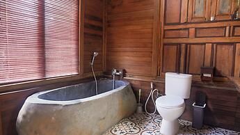 Green Tree House Villa Ubud