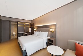 Harris Hotel & Suites Nagoya Batam