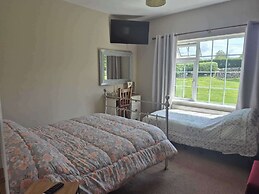Tranquil Cottage Retreat in Kells, Leitrim
