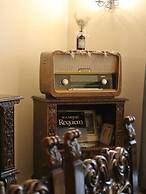 Kesletz House