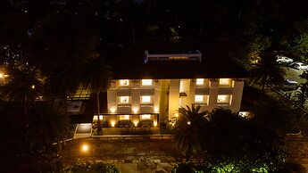 Riviera Garden