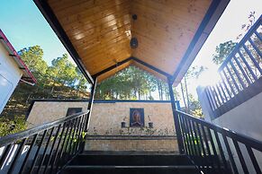 Hushvan Resorts