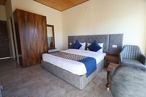 Hushvan Resorts