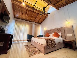 Hushvan Resorts
