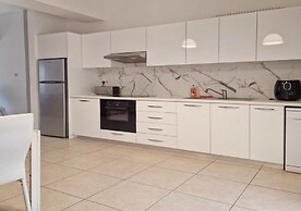 Sunshine Apartment in Pafos