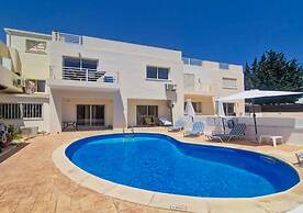Sunshine Apartment in Pafos