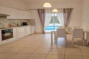 Sunshine Apartment in Pafos
