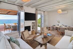 Villa Omega Coastal Calm at Moonlight Villas