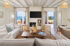 Villa Akroyiali Seafront Serenity Shared Pool