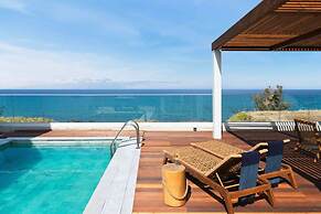 Villa Akroyiali Seafront Serenity Shared Pool