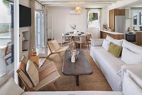 Moonlight Villas Seafront Private Estate