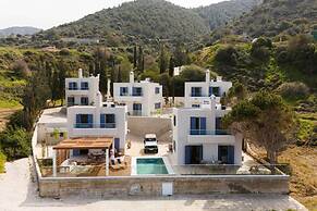 Moonlight Villas Seafront Private Estate