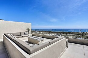 Luxe Cabo Condo w/ Ocean Views + Amenities!