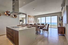 Luxe Cabo Condo w/ Ocean Views + Amenities!