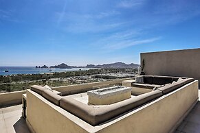 Luxe Cabo Condo w/ Ocean Views + Amenities!