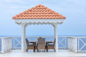 Ocean Whisper Villa in Sint Willibrordus