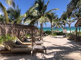 Stylish Tulum Studio Terrace Pool Relax