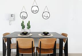 Icon Apartments