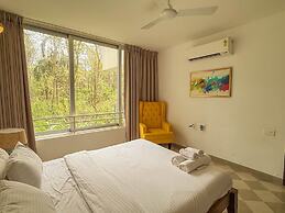 Modern 2BR w Pool Near Candolim and Coco Beach