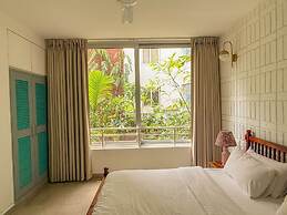 Modern 2BR w Pool Near Candolim and Coco Beach