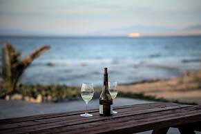 Horizon Luxury Seafront Villa
