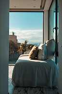 Horizon Luxury Seafront Villa