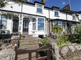 Poppy Cottage