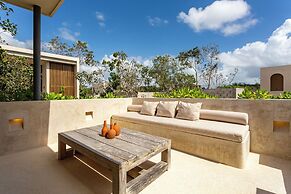AMARI Uptown Tulum